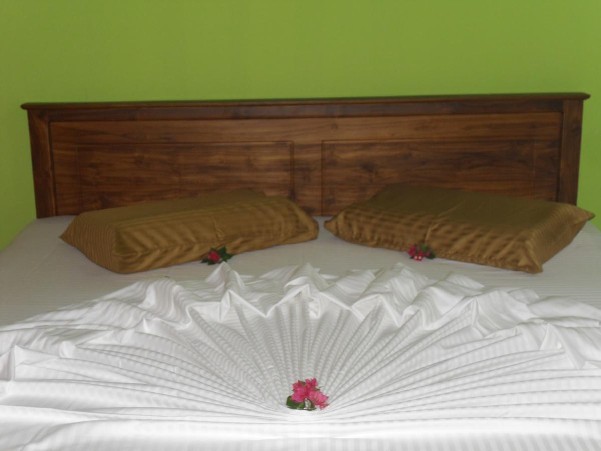 Bee Nest Bed & Breakfast Негомбо Екстер'єр фото