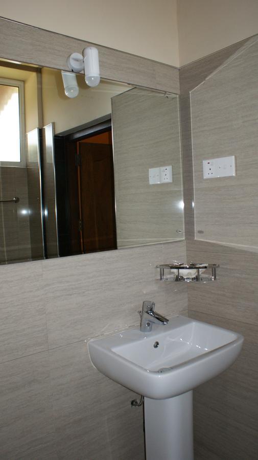 Bee Nest Bed & Breakfast Негомбо Екстер'єр фото